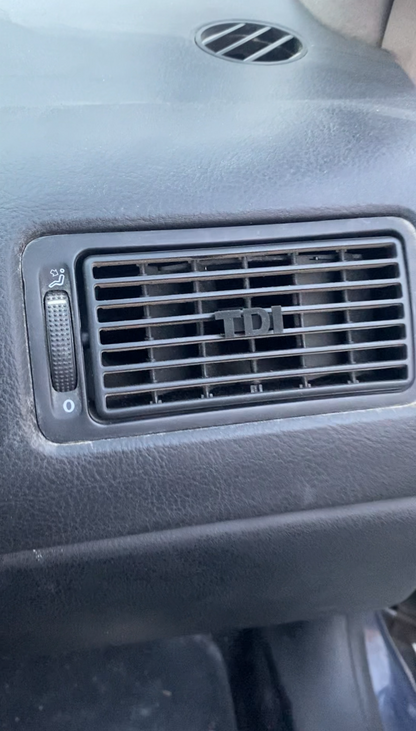 Clips de ventilation Volkswagen Golf 4 logo TDI