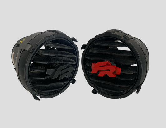 SEAT Ibiza 6L ventilation clip – Logo FR