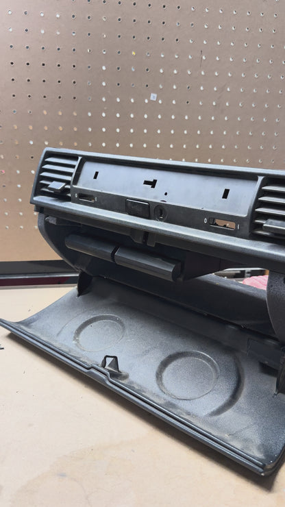 BMW E36 Porte Gobelet boite à gant